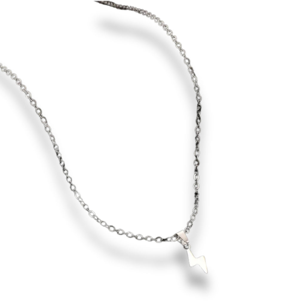 Colar masculino de aço prateado com pingente de raio Raggio Classiatti.